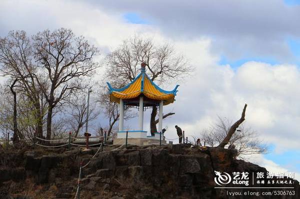 镜泊湖畔吊水楼瀑布，中国北方最壮观的熔岩塌陷瀑布