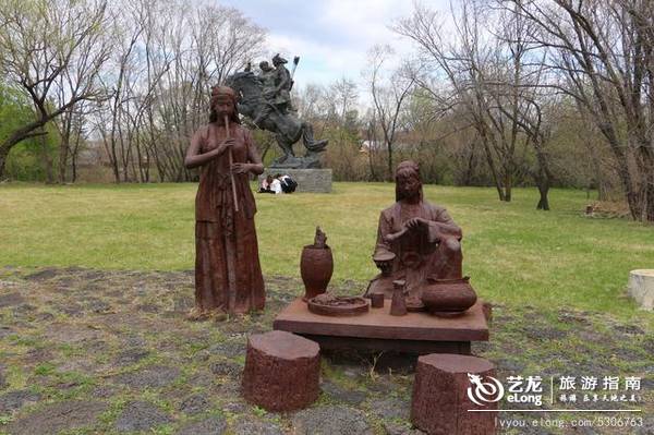 镜泊湖畔吊水楼瀑布，中国北方最壮观的熔岩塌陷瀑布