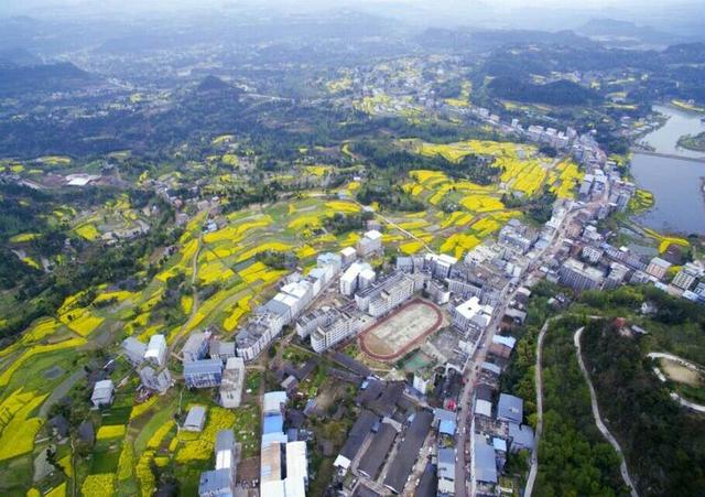 俯瞰鼎山场