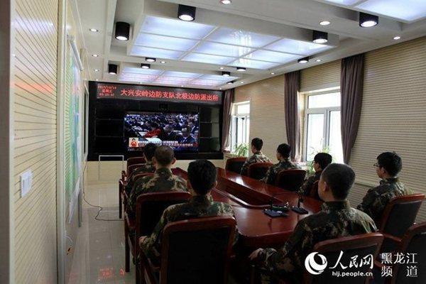 黑龙江省各界干部群众收听收看十九大开幕会盛况