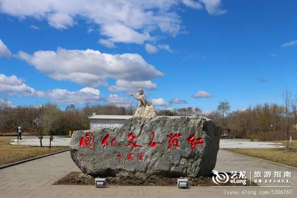 镜泊湖畔吊水楼瀑布，中国北方最壮观的熔岩塌陷瀑布