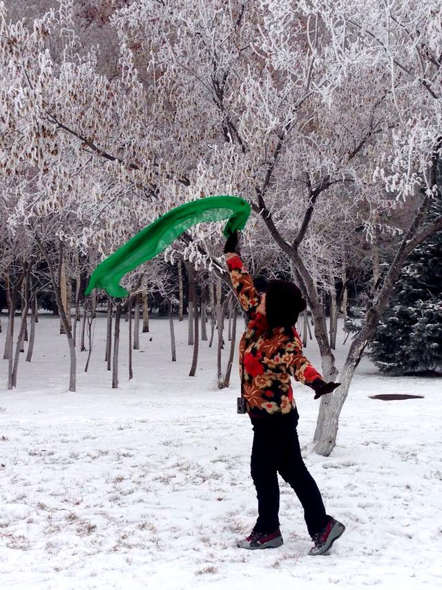 黑龙江：牡丹江雾凇美景