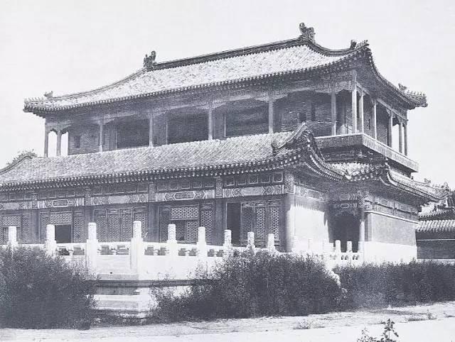 一位日本摄影师镜头下的清末皇城旧影
