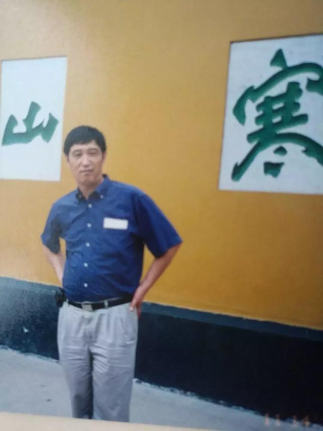 小诗：闹春