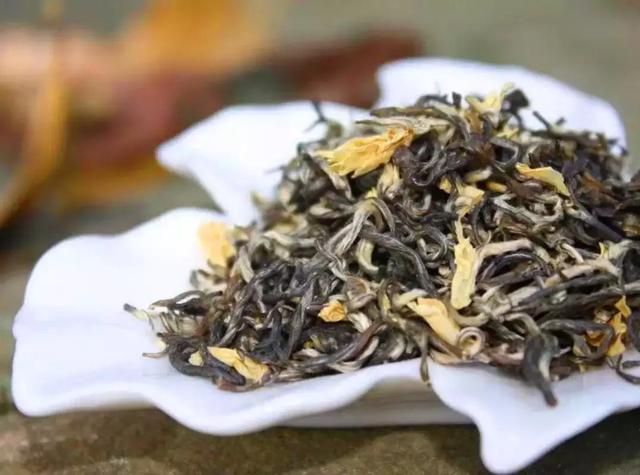 淡茶，浓情